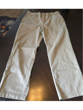 Men's IZOD Beige American Chino Beige Khakis Relaxed Slim Fit Pants Waist 36x32